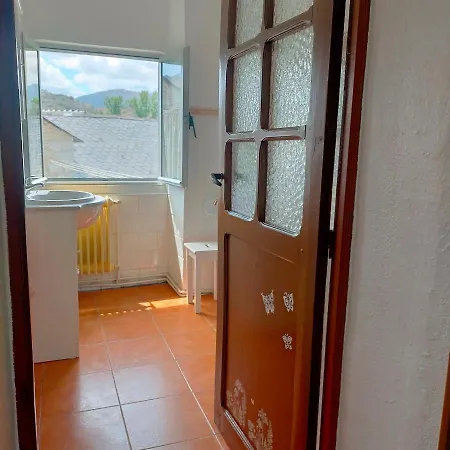 Holiday home Turismo En Babia Bajo Nidos San Emiliano
