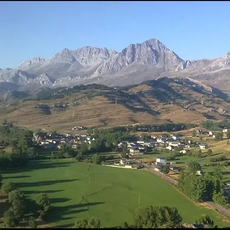 Turismo En Babia Bajo Nidos Dom wakacyjny *