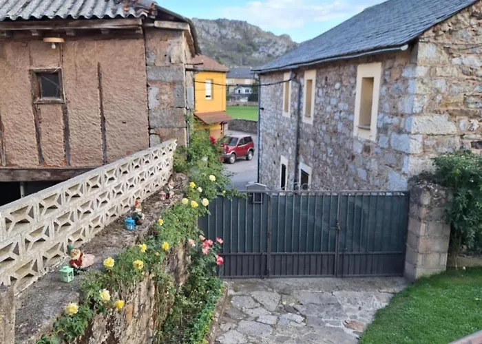 Turismo En Babia Bajo Nidos 펜션