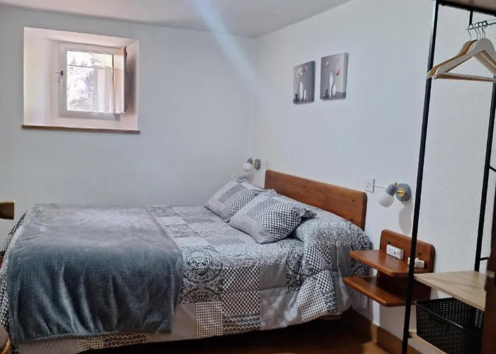 Turismo En Babia Bajo Nidos 펜션 *